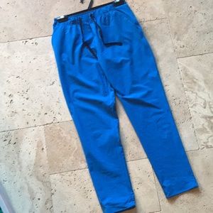 Lululemon on the fly pant